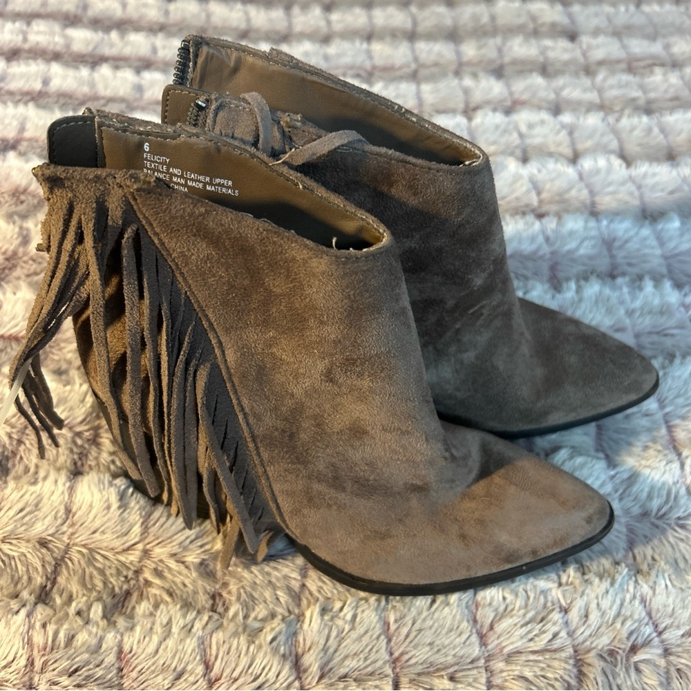 New Charlotte Russe Felicity Women Leather Ankle Boots Size 6 With Fringes